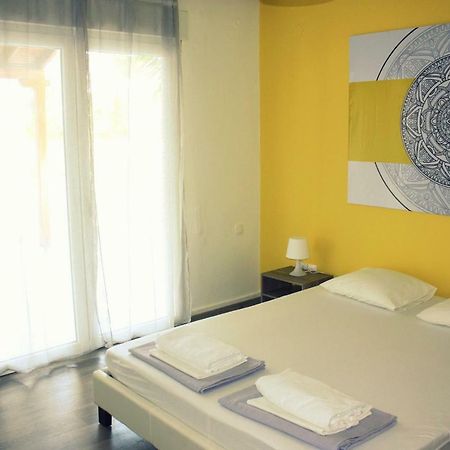 Nei Epivates Rental Rooms 50M From The Beach Neoi Epivatai Exteriör bild